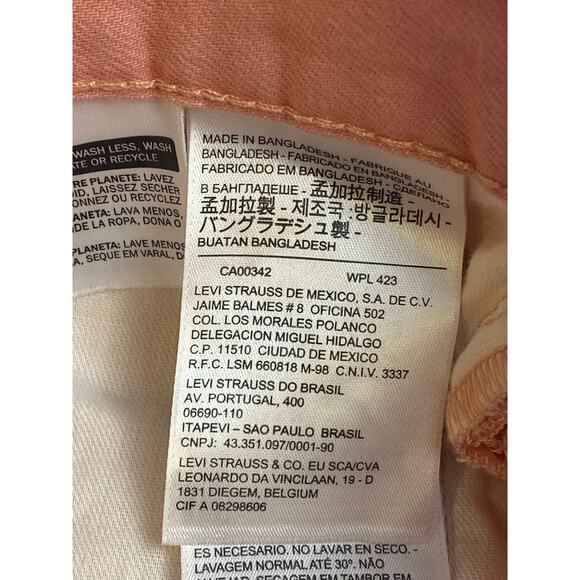 Levi's Salmon Mid-Rise Cuffed Hem 5-Pocket Hem Irregular Fit Size 29 - Picture 6 of 10